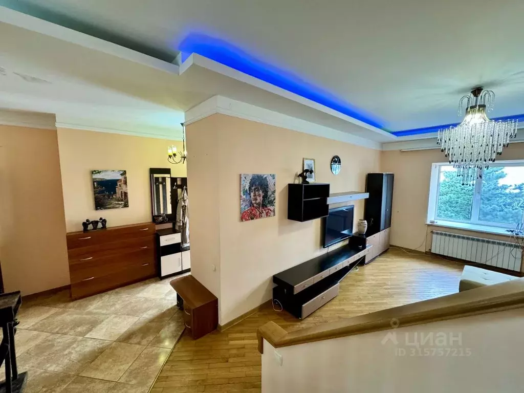Дом в Севастополь ул. Ломоносова, 28 (177 м) - Фото 1