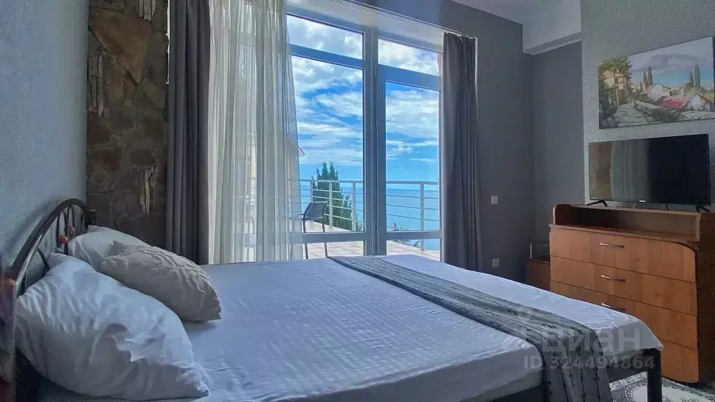 Комната Крым, Алушта муниципальный округ, с. Лазурное ул. Слуцкого, 36 - Фото 1