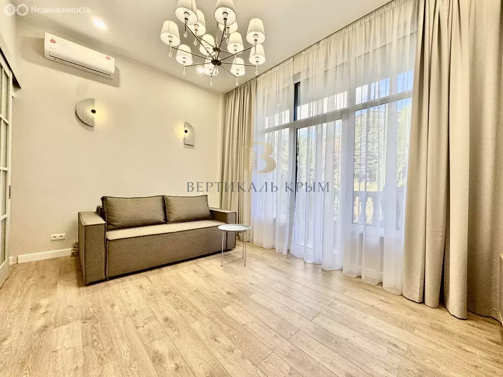 2-комнатная квартира: Ялта, улица Войкова, 20 (57 м) - Фото 2
