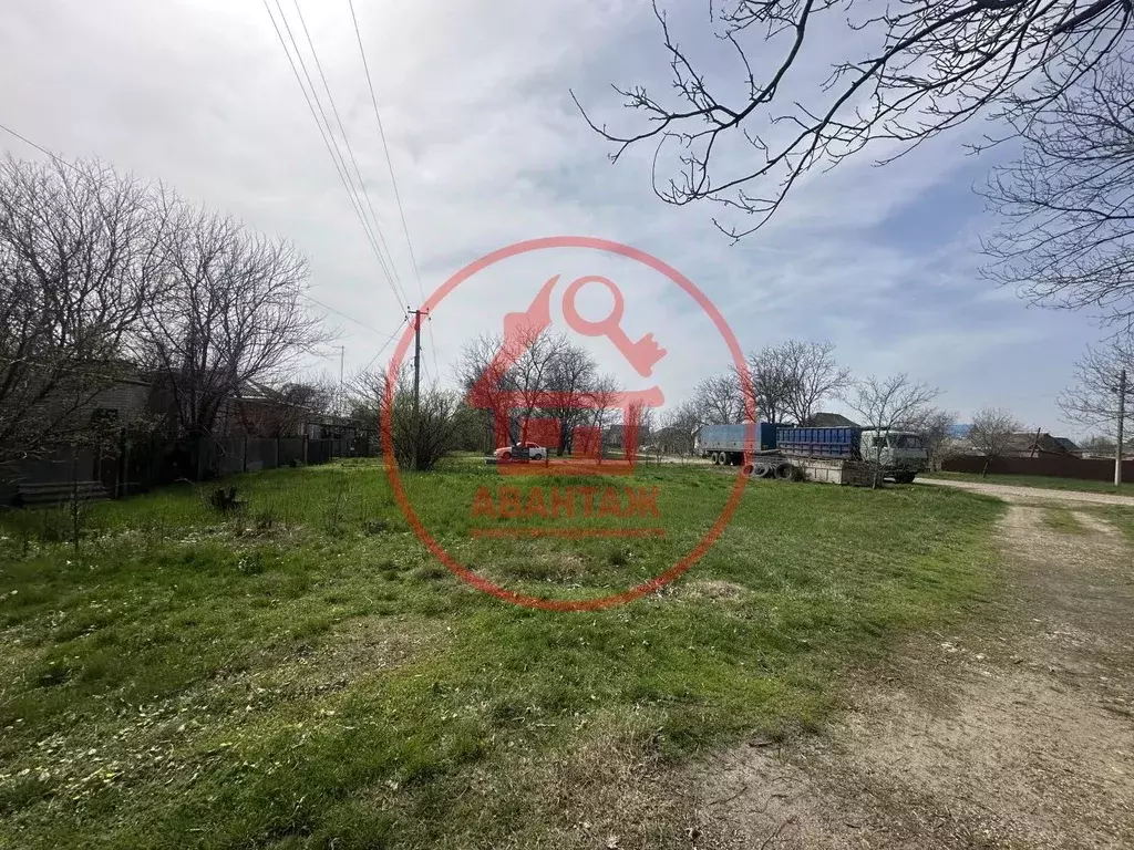 Участок в Краснодарский край, Новокубанск ул. Третьего Интернационала, ... - Фото 2