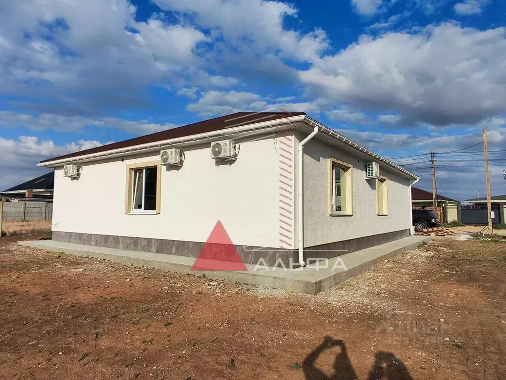 Дом в Крым, Сакский район, с. Молочное ул. Южная (160 м) - Фото 2