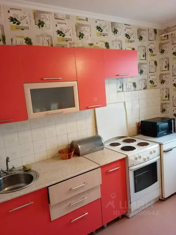 3-к кв. Красноярский край, Красноярск ул. Микуцкого, 2 (60.0 м) - Фото 1