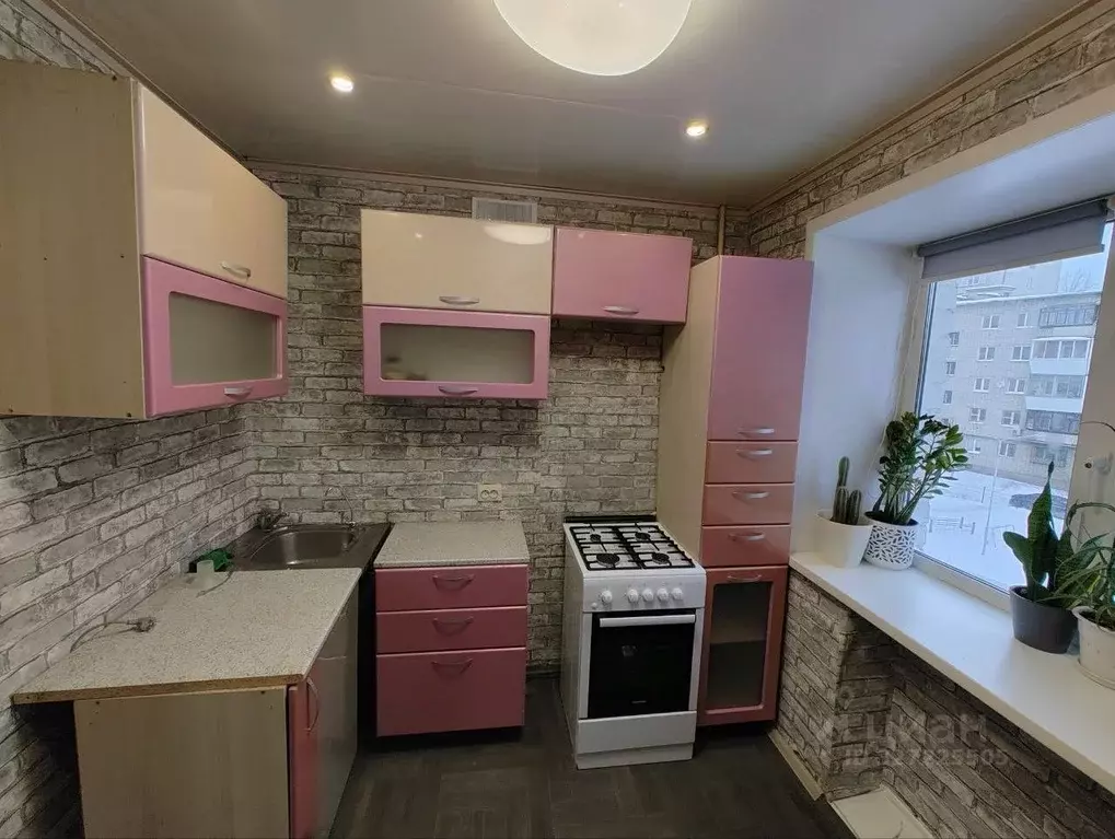 2-к кв. Свердловская область, Екатеринбург ул. Солнечная, 33 (42.6 м) - Фото 2