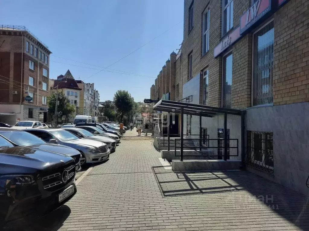 Торговая площадь в Тюменская область, Тюмень ул. Володарского, 14 . - Фото 1