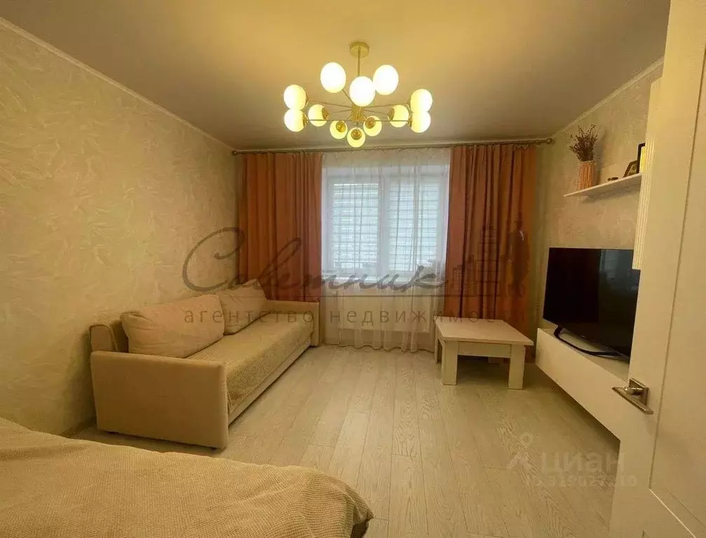 1-к кв. Белгородская область, Старый Оскол Степной мкр, 32Г (38.0 м) - Фото 1