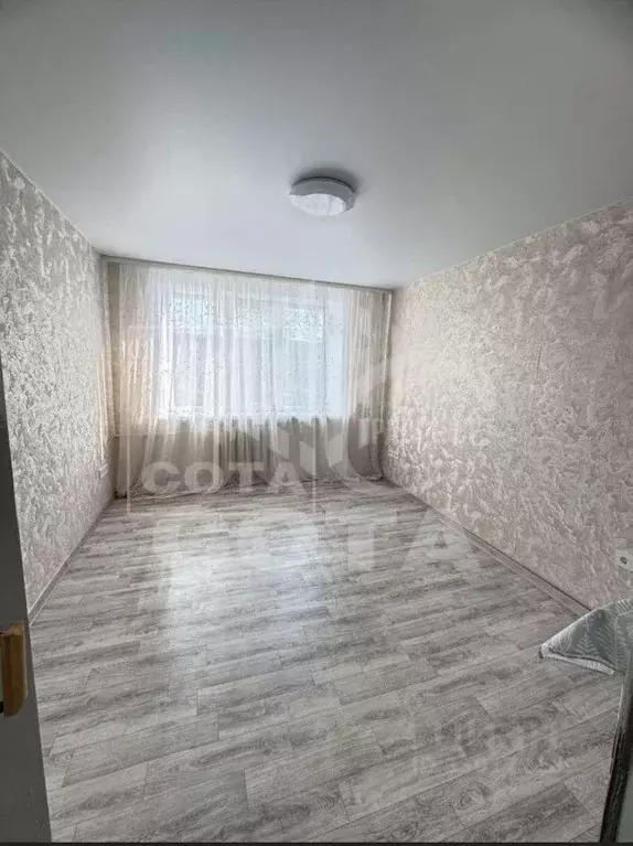 Комната Воронежская область, Воронеж ул. Молодогвардейцев, 11 (12.5 м) - Фото 2