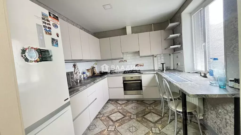 3-к кв. Белгородская область, Белгород ул. 5 Августа, 1 (73.0 м) - Фото 1