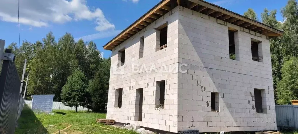 Дом в Калужская область, Перемышльский район, Большие Козлы с/пос, д. ... - Фото 0