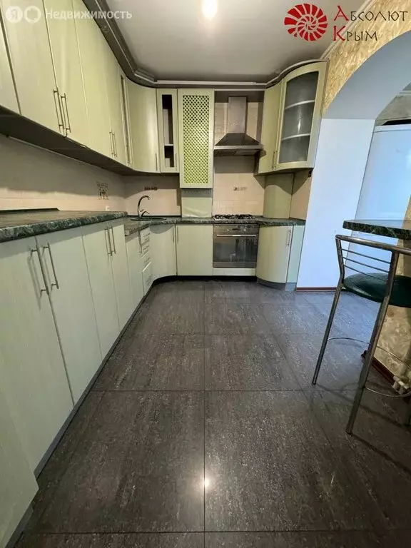 4-комнатная квартира: Феодосия, улица Чкалова, 113Б (98 м) - Фото 0