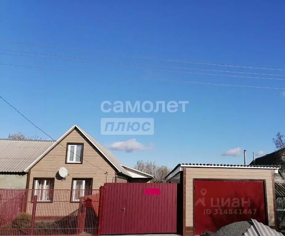 Таунхаус в Белгородская область, Старый Оскол ул. Хмелева (80 м) - Фото 0