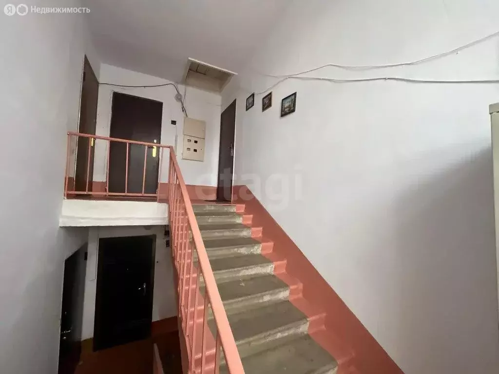 2-комнатная квартира: Владикавказ, улица Гадиева, 58 (40 м) - Фото 1