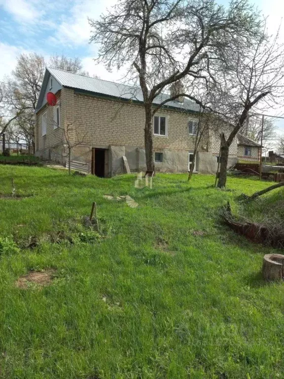 Дом в Саратовская область, Красный Октябрь рп ул. 8 Марта, 22 (121 м) - Фото 0