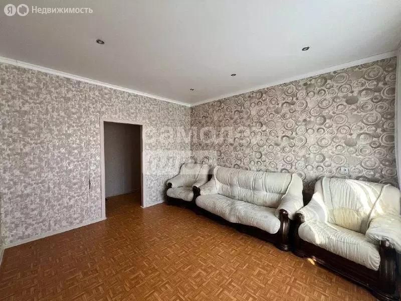 3-комнатная квартира: Астрахань, улица Чкалова, 80к1 (71.5 м) - Фото 1