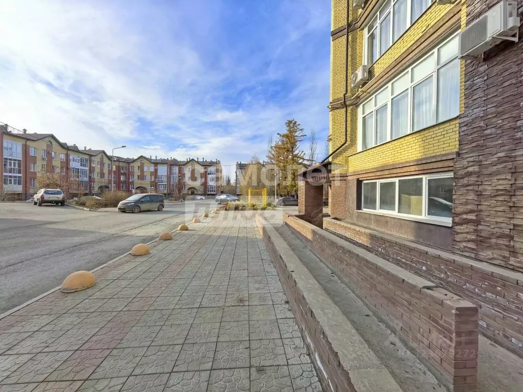 Помещение свободного назначения в Омская область, Омск ул. Булгакова, ... - Фото 2