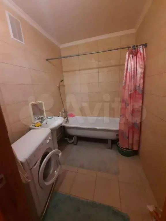 Комната 15 м в 3-к., 4/14 эт. - Фото 0