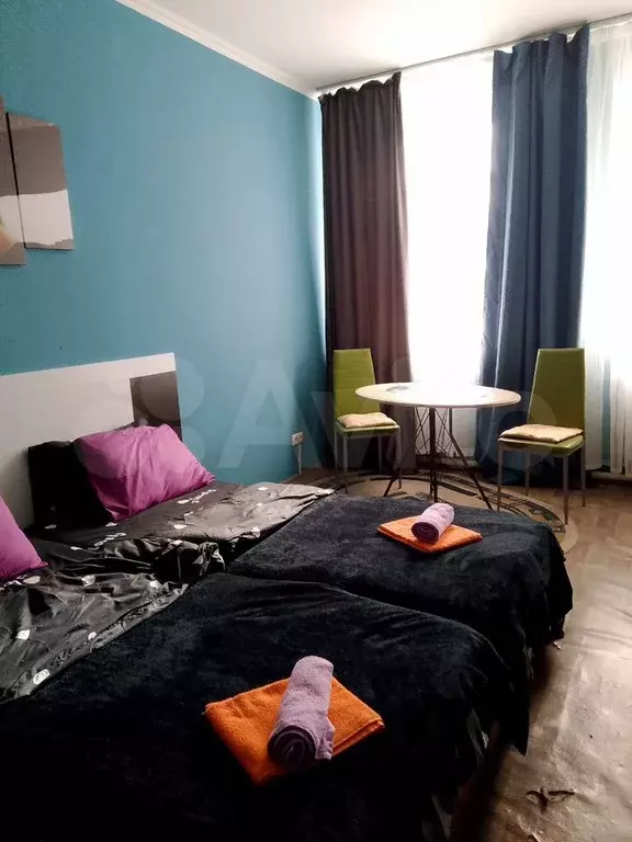 Комната 24 м в 3-к., 1/4 эт. - Фото 0