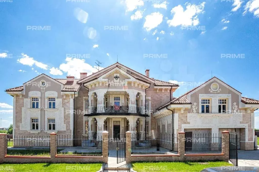 Дом 1700 м на участке 60 сот. - Фото 0