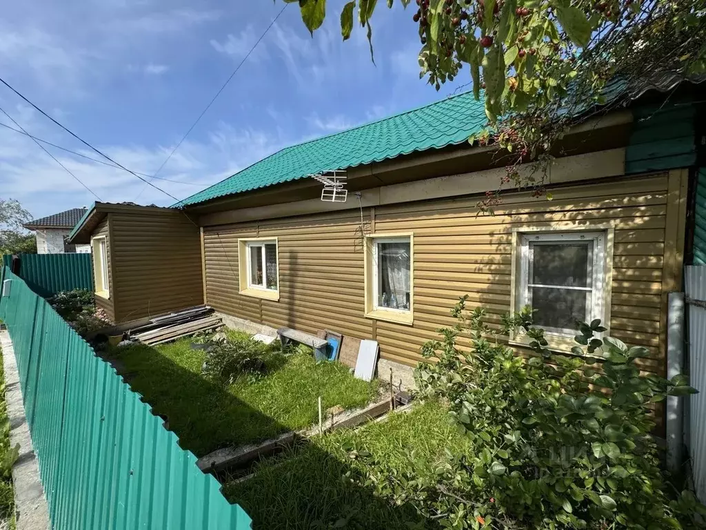 Дом в Алтайский край, Барнаул Земляничный проезд, 16 (50 м) - Фото 0