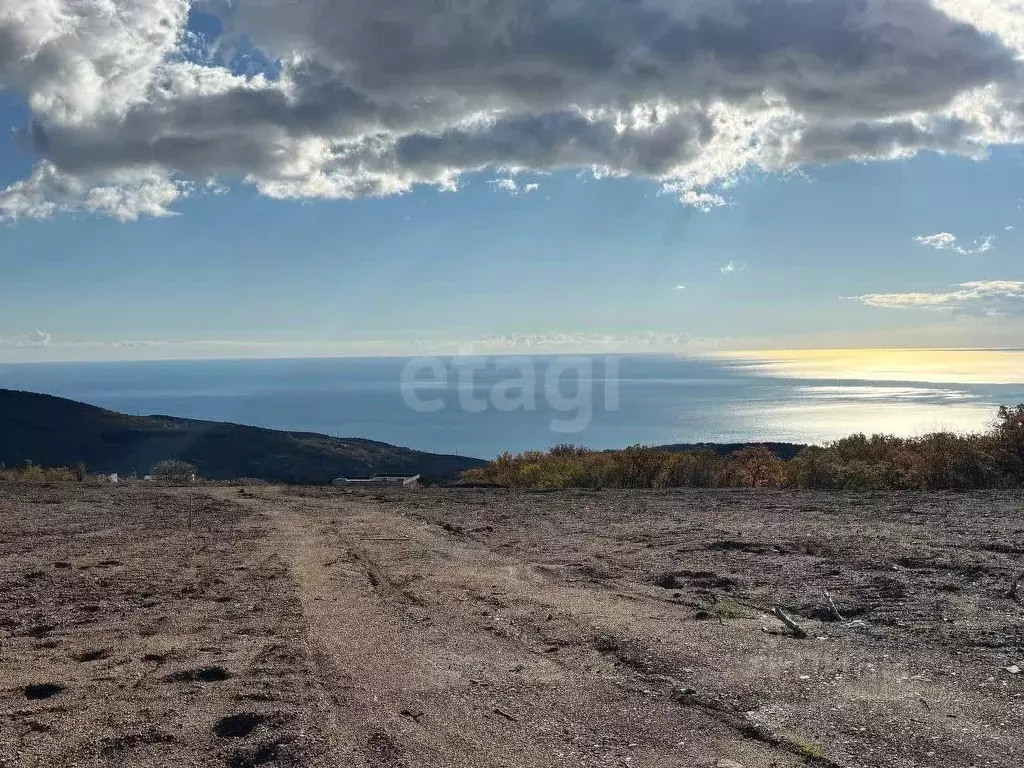 Участок в Крым, Алушта муниципальный округ, с. Лучистое пер. Сливовый ... - Фото 1