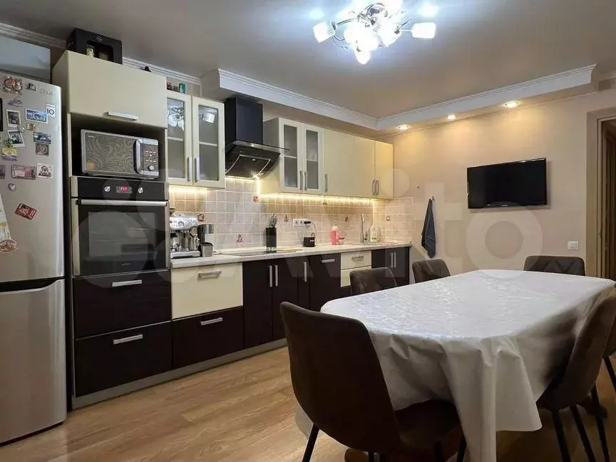 2-к. квартира, 75 м, 8/14 эт. - Фото 0