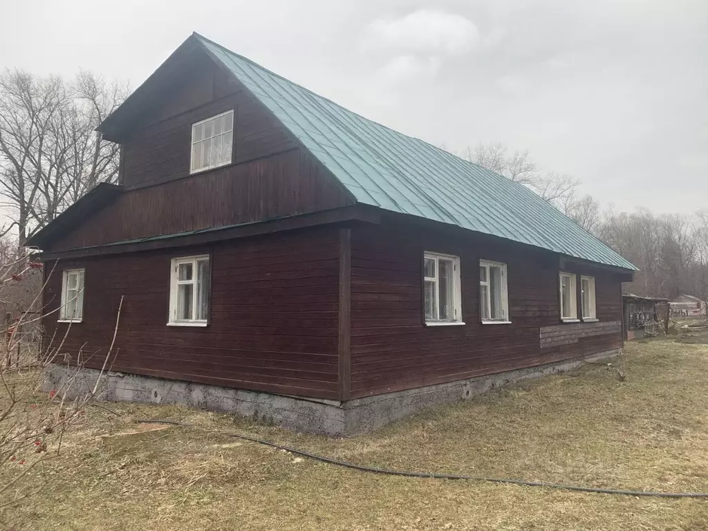 Дом в Тульская область, Алексин городской округ, д. Плоское  (150 м) - Фото 0