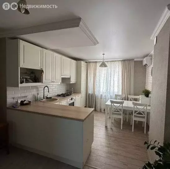 3-комнатная квартира: Ростов-на-Дону, Извилистая улица, 10А (75 м) - Фото 2