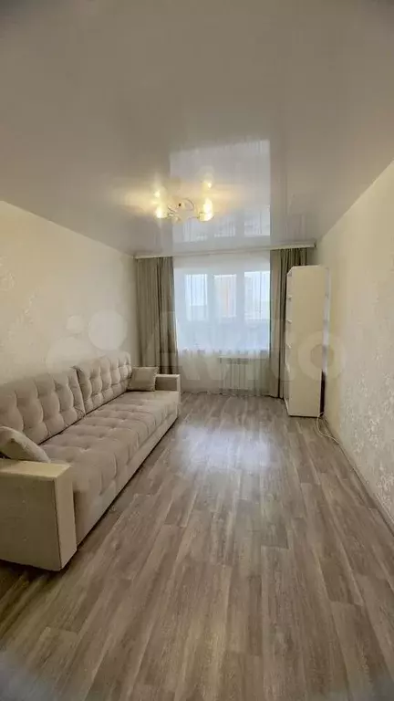 1-к. квартира, 37 м, 9/10 эт. - Фото 0