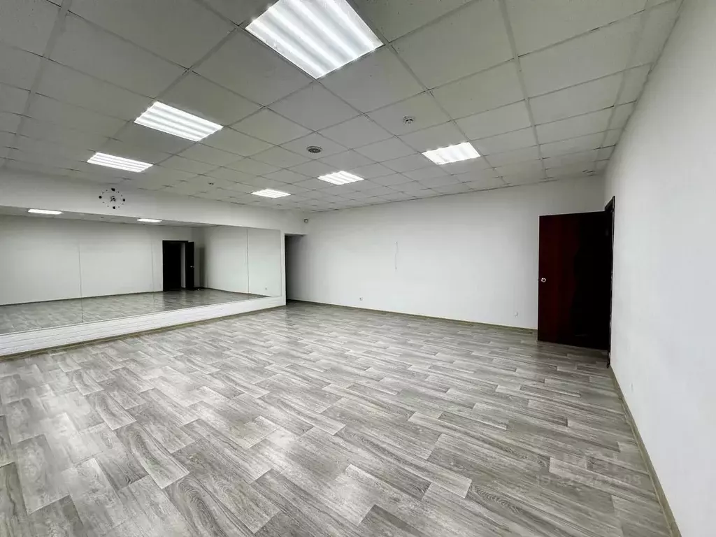 Помещение свободного назначения в Белгородская область, Белгород ул. ... - Фото 2