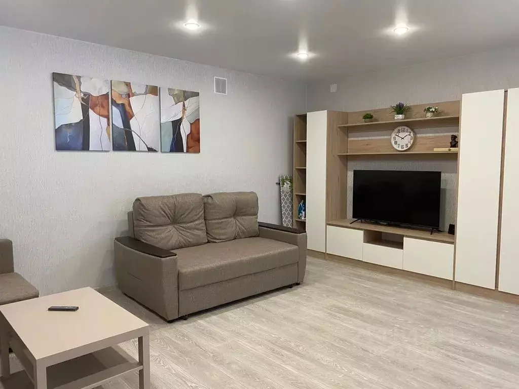 2-к кв. Московская область, Жуковский ул. Туполева, 12 (70.0 м) - Фото 1