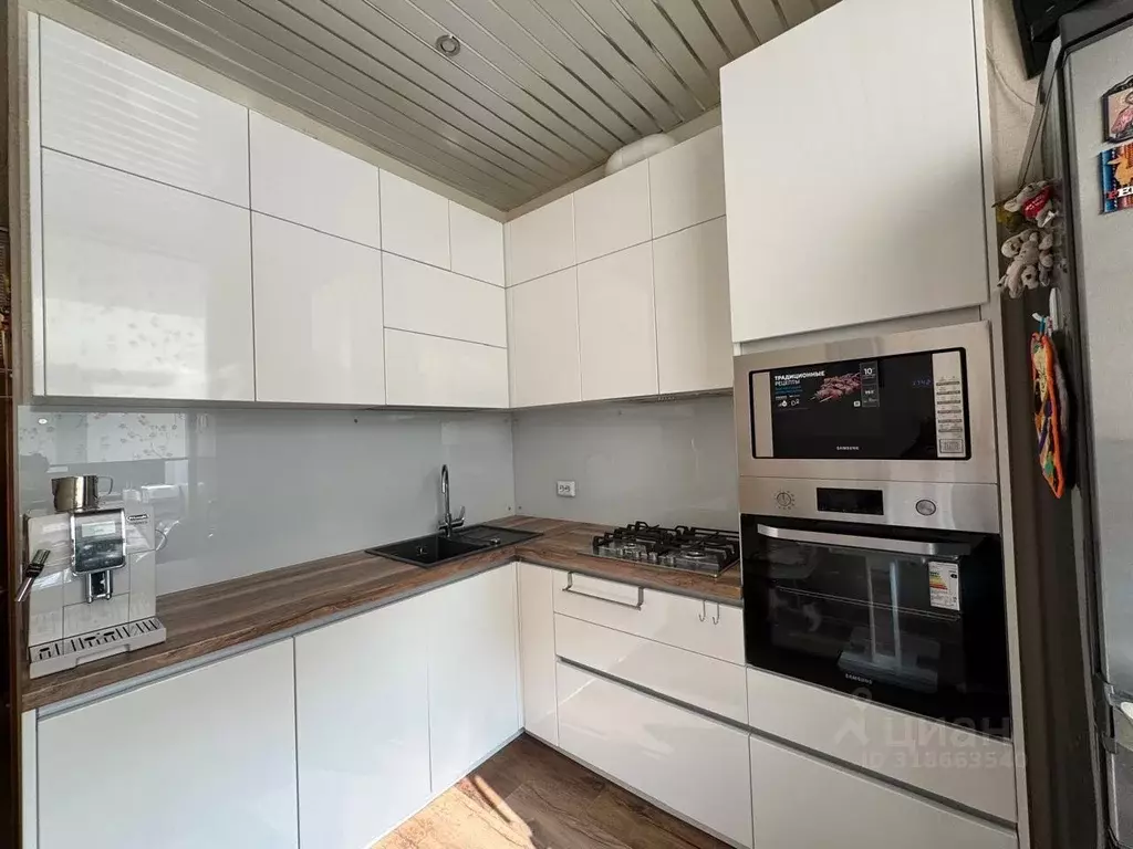 Квартира, 4 комнаты, 92 м - Фото 0