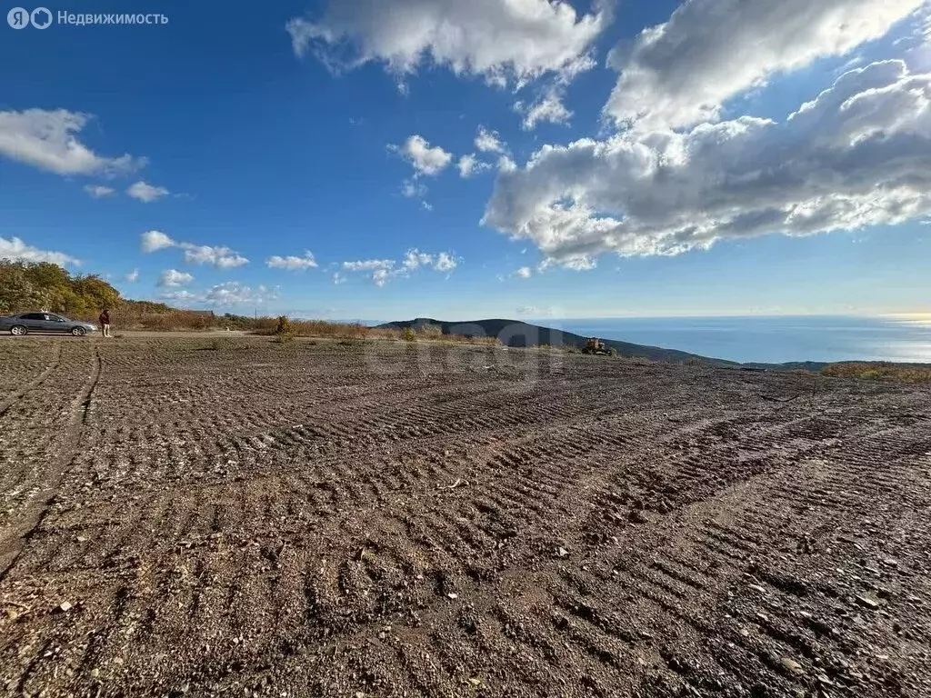 Участок в Республика Крым, муниципальный округ Алушта, село Лучистое ... - Фото 1
