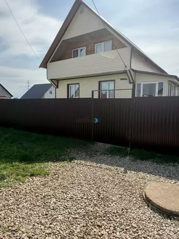 Дом в Башкортостан, Иглинский сельсовет, с. Иглино ул. Хисматуллина, 2 ... - Фото 0