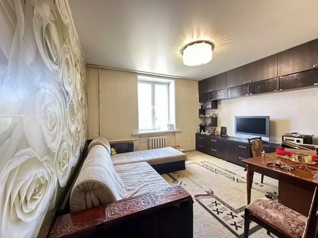 3-к кв. Челябинская область, Чебаркуль ул. Карпенко, 7 (63.3 м) - Фото 0