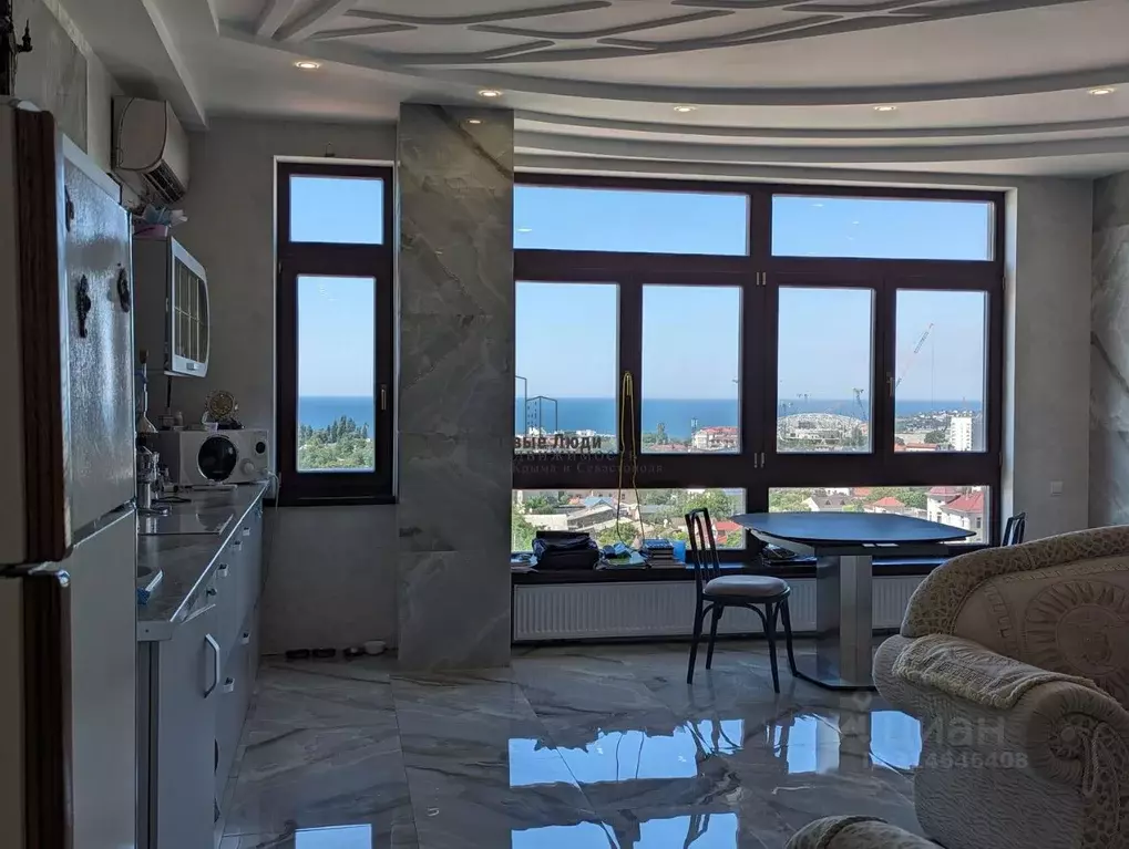 2-к кв. Севастополь ул. 6-я Бастионная, 42 (90.5 м) - Фото 0