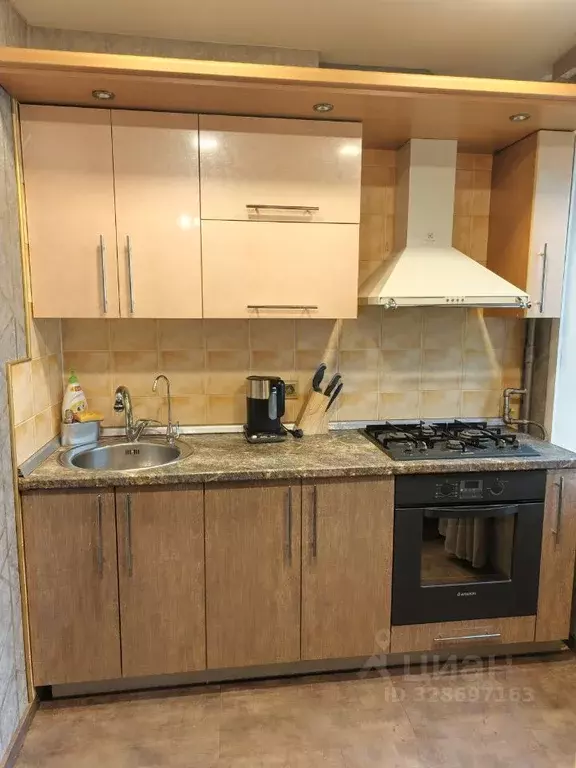 3-к кв. Москва Нарвская ул., 15К2 (54.1 м) - Фото 1