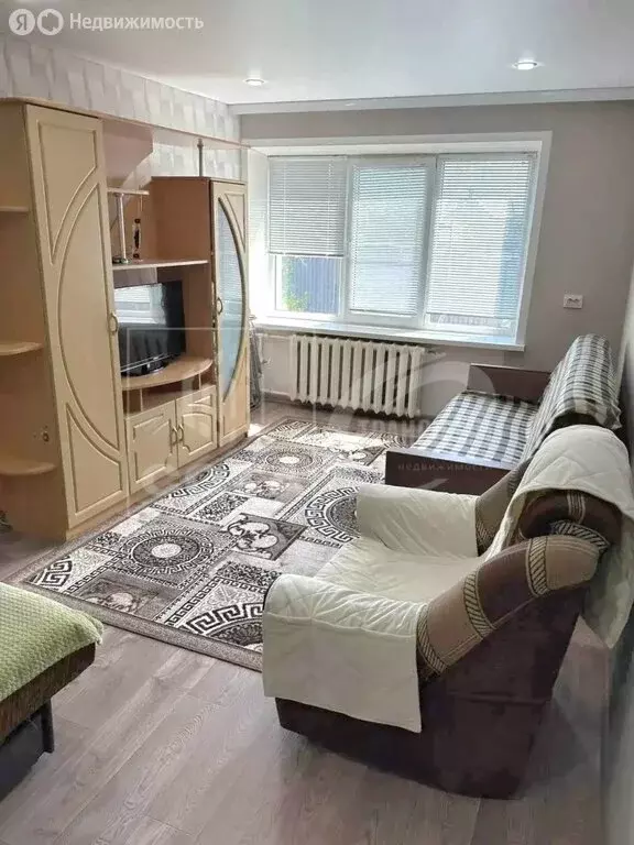 1-комнатная квартира: Россошь, Октябрьская площадь, 134 (49.4 м) - Фото 1