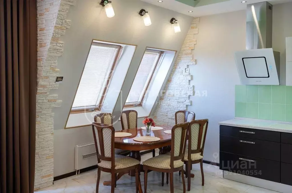 3-к кв. Свердловская область, Екатеринбург Карасьеозерский-2 мкр, ул. ... - Фото 2