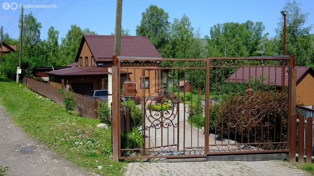 Дом в Майминский район, посёлок Карлушка, Катунская улица (142 м) - Фото 1