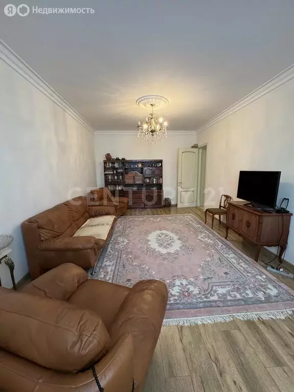 2-комнатная квартира: Махачкала, улица Магомеда Ярагского, 35 (93 м) - Фото 1