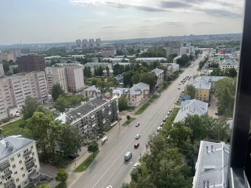 3-к кв. Кировская область, Киров ул. Воровского, 97 (71.4 м) - Фото 2