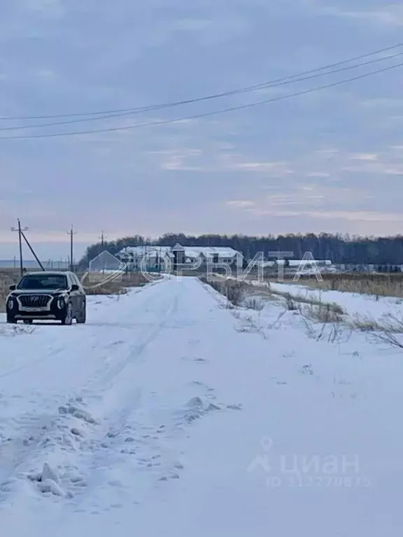 Участок в Тюменская область, Тюменский район, с. Горьковка  (6.7 сот.) - Фото 1