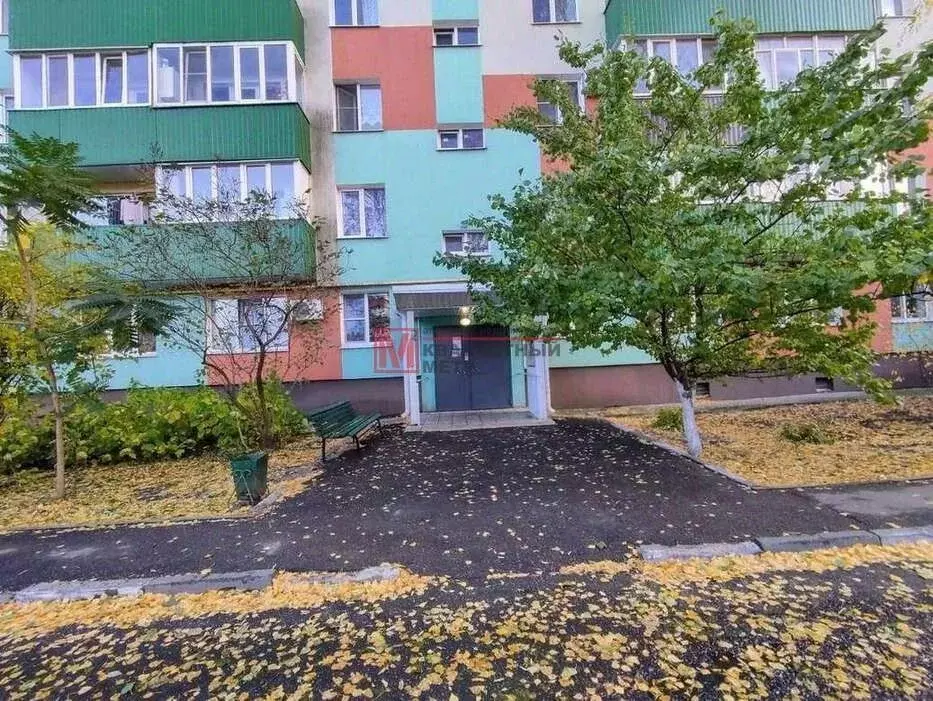1-к кв. Белгородская область, Старый Оскол Интернациональный мкр, 32 ... - Фото 1