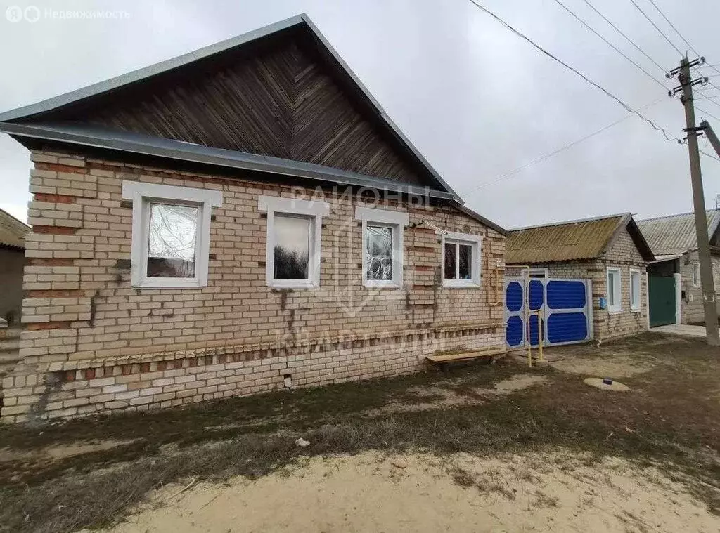 Дом в село Абганерово, улица 50 лет ВЛКСМ (60 м) - Фото 1