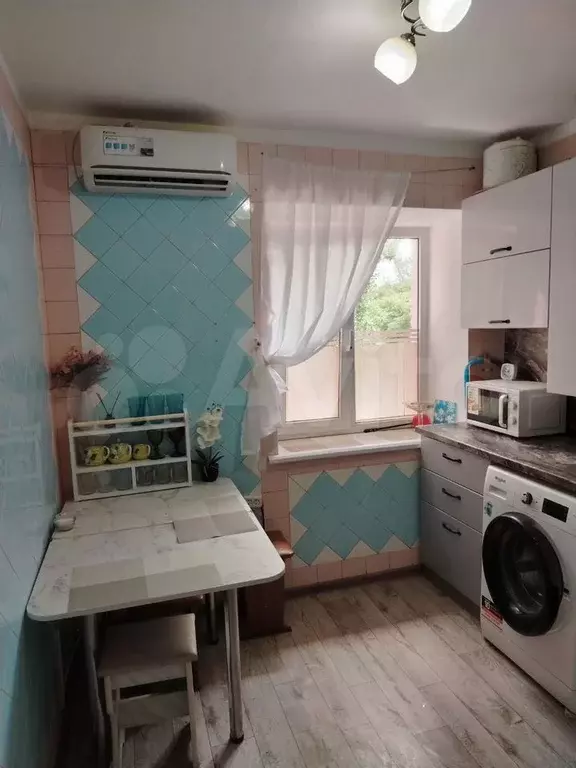 2-к. квартира, 45 м, 5/5 эт. - Фото 0