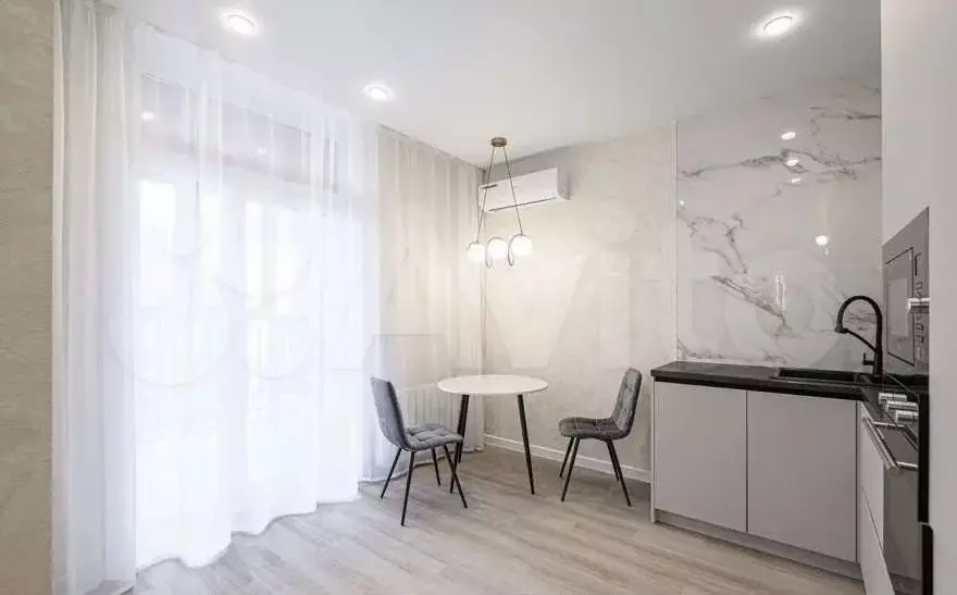 1-к. квартира, 38 м, 23/24 эт. - Фото 0