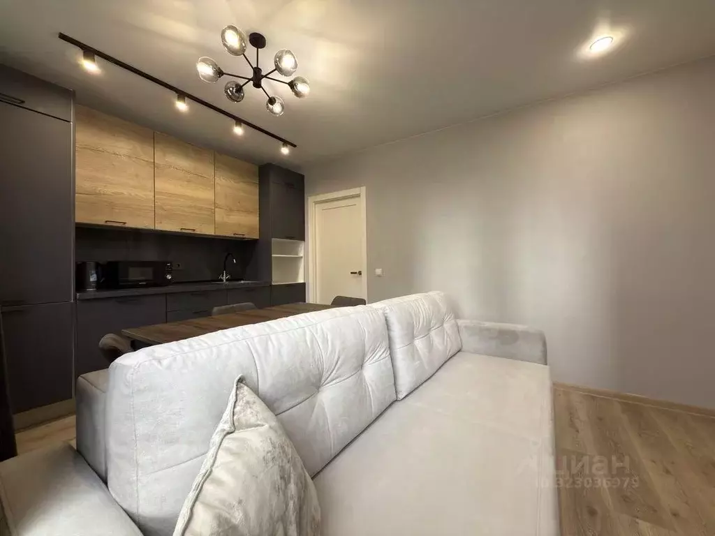 1-к кв. Свердловская область, Екатеринбург бул. Новосинарский, 5 (34.8 ... - Фото 1