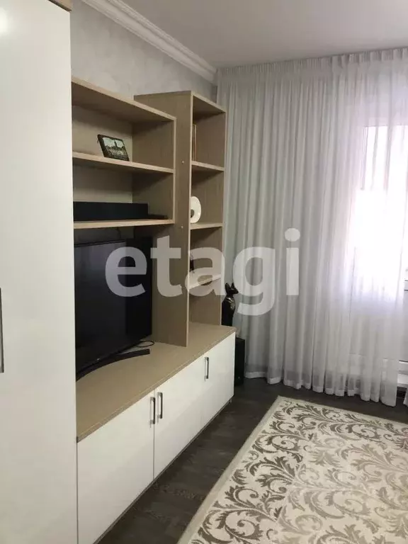 3-к кв. Красноярский край, Красноярск ул. 40 лет Победы, 30 (65.7 м) - Фото 1