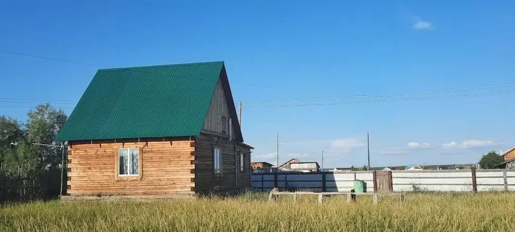 Дом в Саха (Якутия), Муниципальный район Мегино-Кангаласский у., с. ... - Фото 1