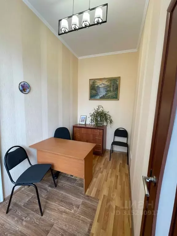 Офис в Краснодарский край, Армавир ул. Дзержинского, 71 (43 м) - Фото 1