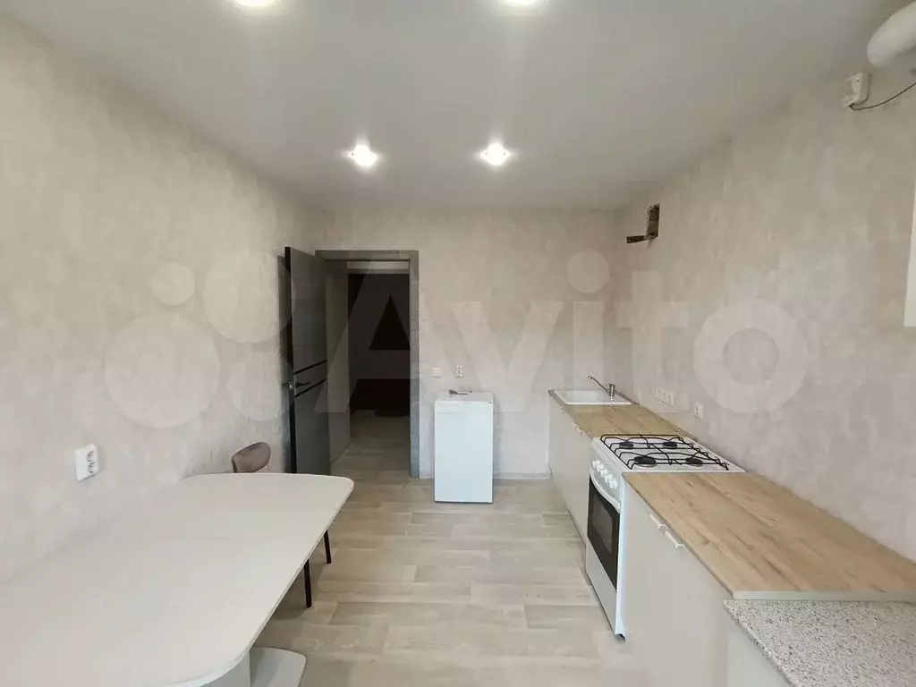 1-к. квартира, 40 м, 2/5 эт. - Фото 1